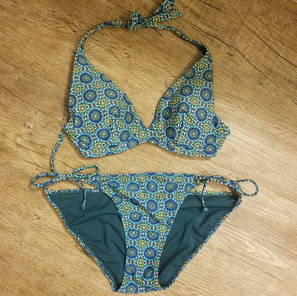 Old Navy Patterned Bikini Top